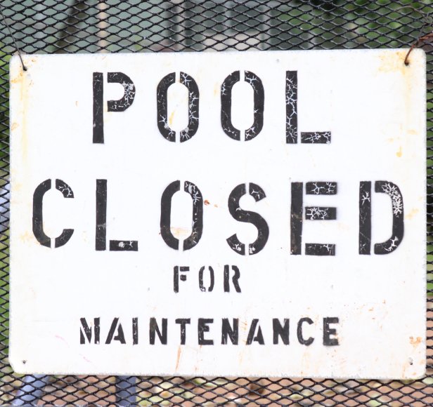 Zwembad gesloten voor onderhoud